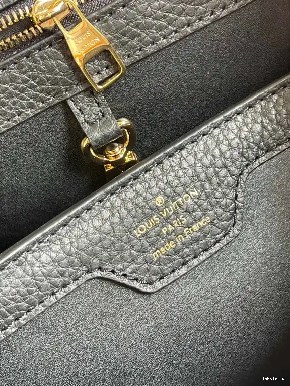 WIS CAPUCINES LOUIS VUITTON PM 0521